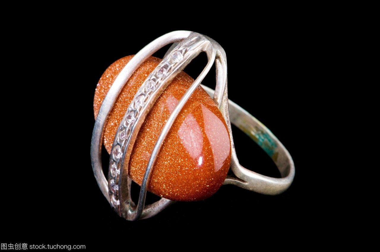 饰物,戒指,布景,零件,圈,抠像,钻石,装点,孤立单独的,秀丽,黄铜制品,美丽,俏丽,配景,垂饰,背景,风尚,珍贵,流行,黄铜,配件,白色,发亮,黄金,铂金,金黄,金,丽人,白银,美,白,金色,时尚,白金,纯银,石头,皎白,单独孤立,奢侈,银,珠宝,孤立,装饰,发光,切,胸针,黑色,玄色,孤单,黑,奢侈品,首饰,葡萄酒酿造,贵重物品,琼浆,豪华,侈靡,宝石,细软,奢靡,华侈,豪侈,金属