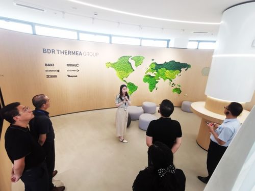 成都美景集团到访喜德瑞嘉兴工厂,深化合作共赢发展