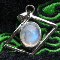 月光石吊坠 新款天然水晶与银镀白金的完美结合